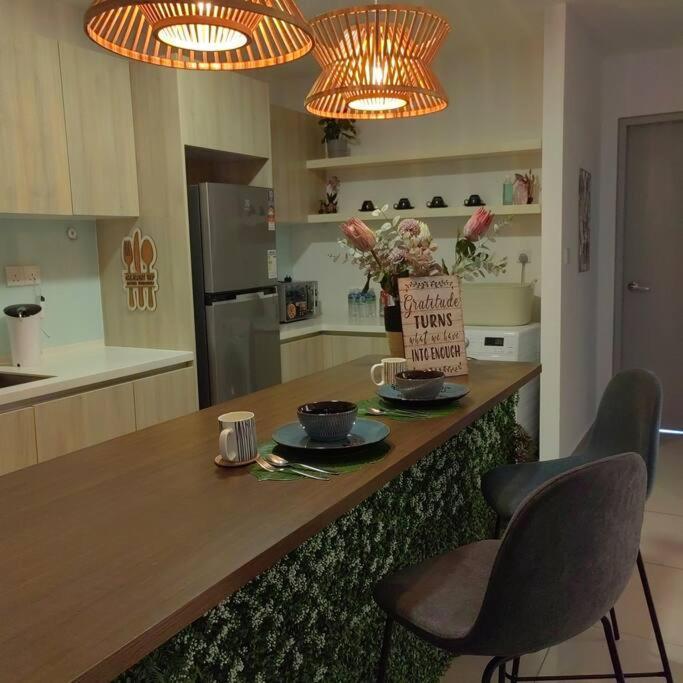 Alocasia Geniehome 3Br Free Wifi @ Utropolis Шах-Алам Екстер'єр фото